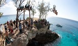 Nitro Circus - Este vorba despre un grup nebun de motociclishti - Seriiale -Tv-